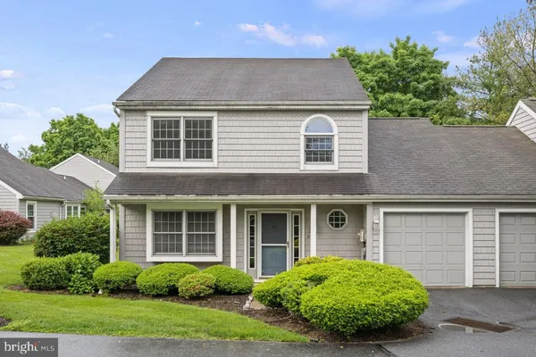 $2,600 | 262 Crescent Drive, Hershey, PA 17033