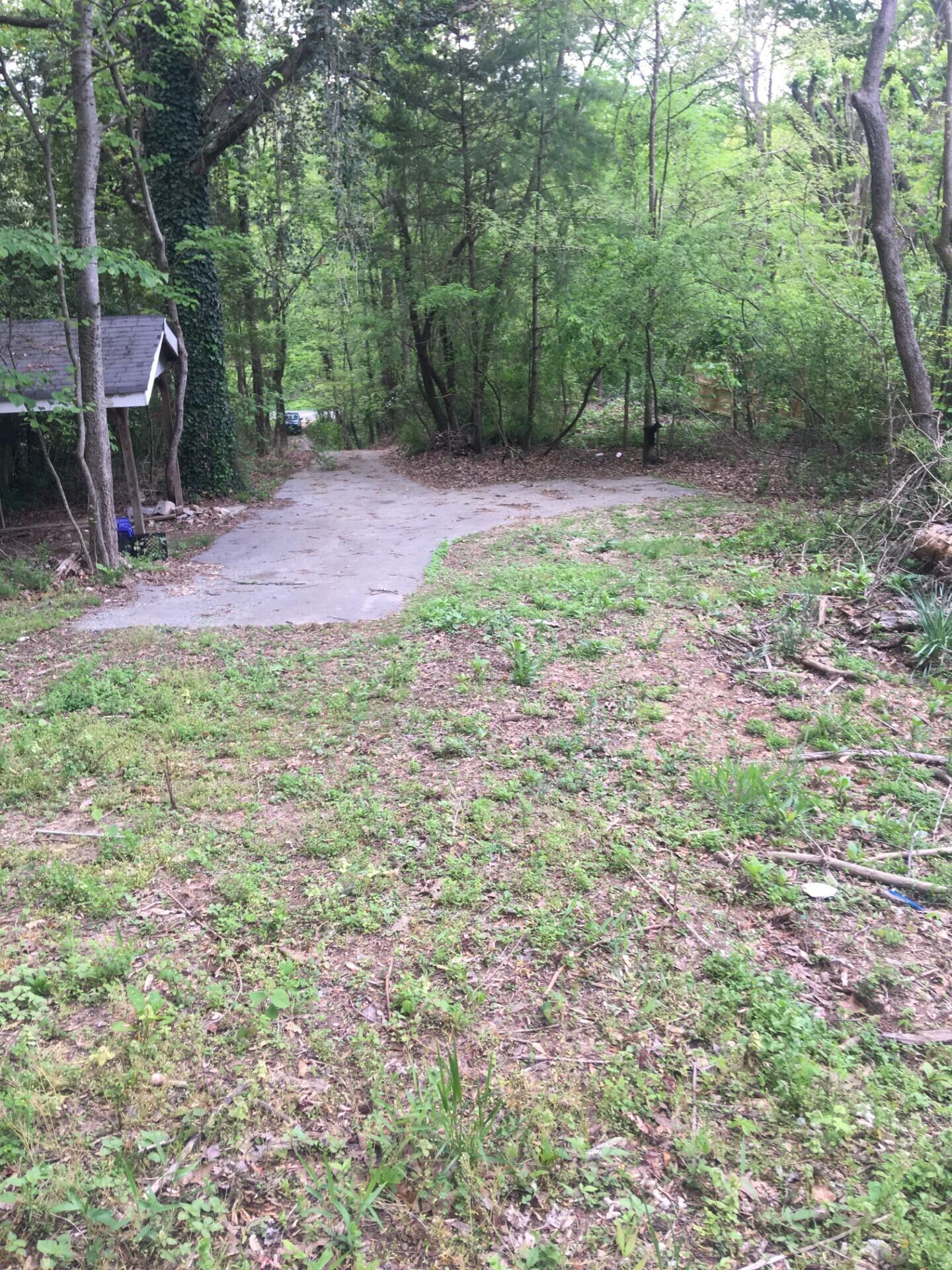 6666 Big Ridge Road Hixson, TN 37343 - Photo 11 of 16 6666 Big Ridge Road Drive Way