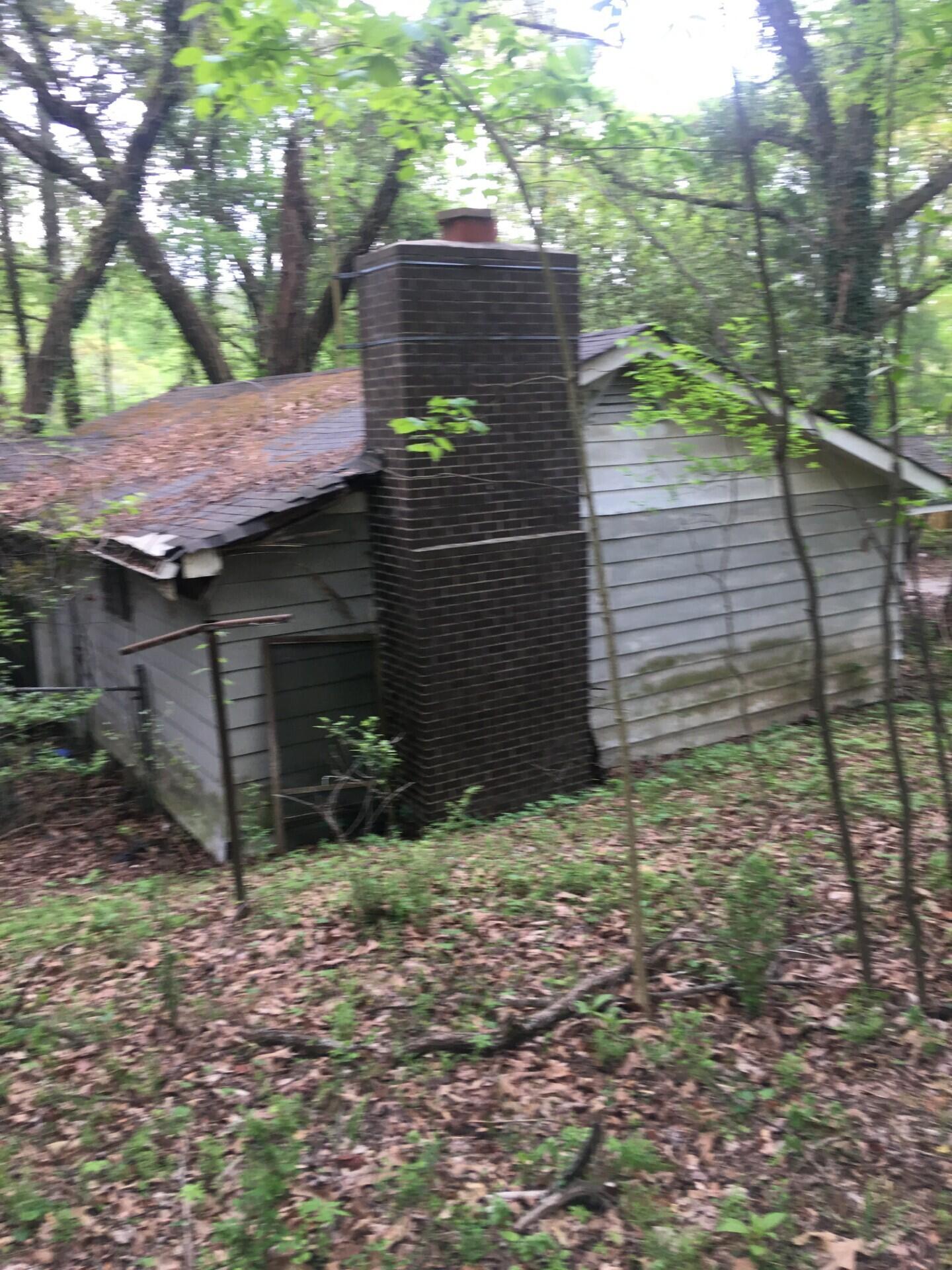 6666 Big Ridge Road Hixson, TN 37343 - Photo 4 of 16 6666 Big Ridge Road Side of house with c