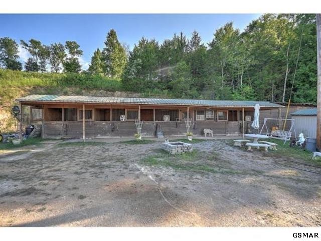3039 Roaring Fork Road Greeneville, TN 37745 - Photo 21 of 36 Gallery Image 21