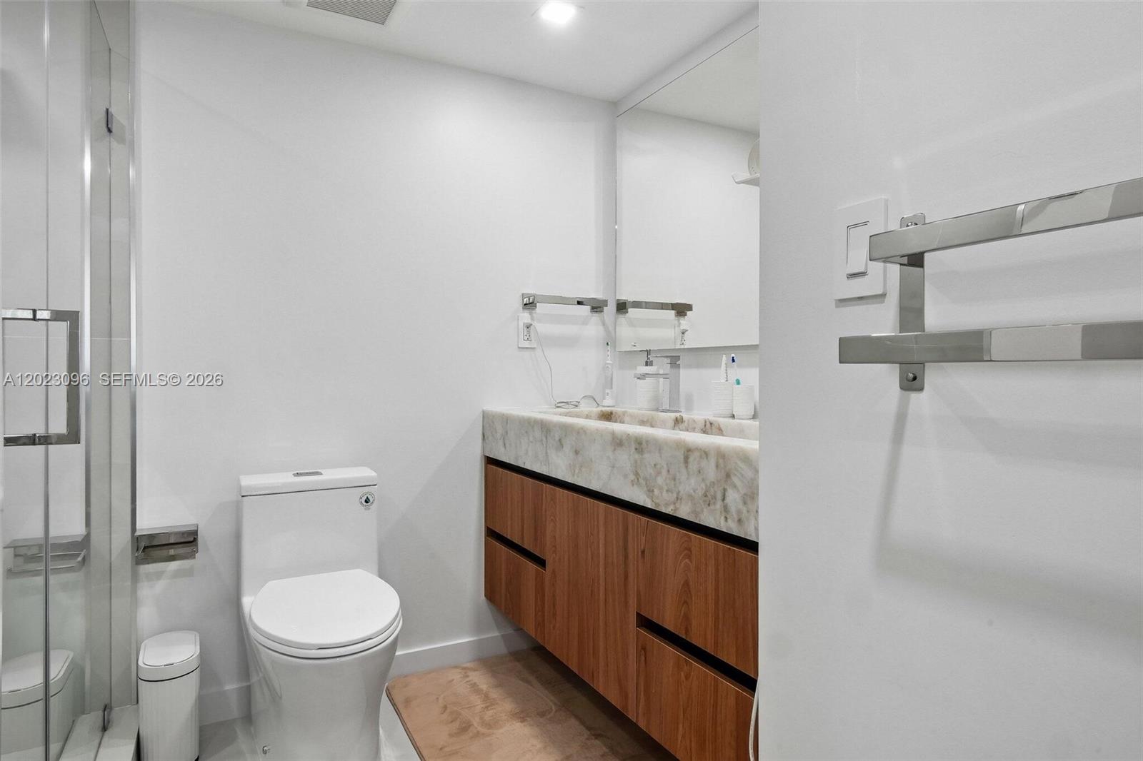 425 Grapetree Drive, Unit 211 Key Biscayne, FL 33149 - Photo 20 of 31