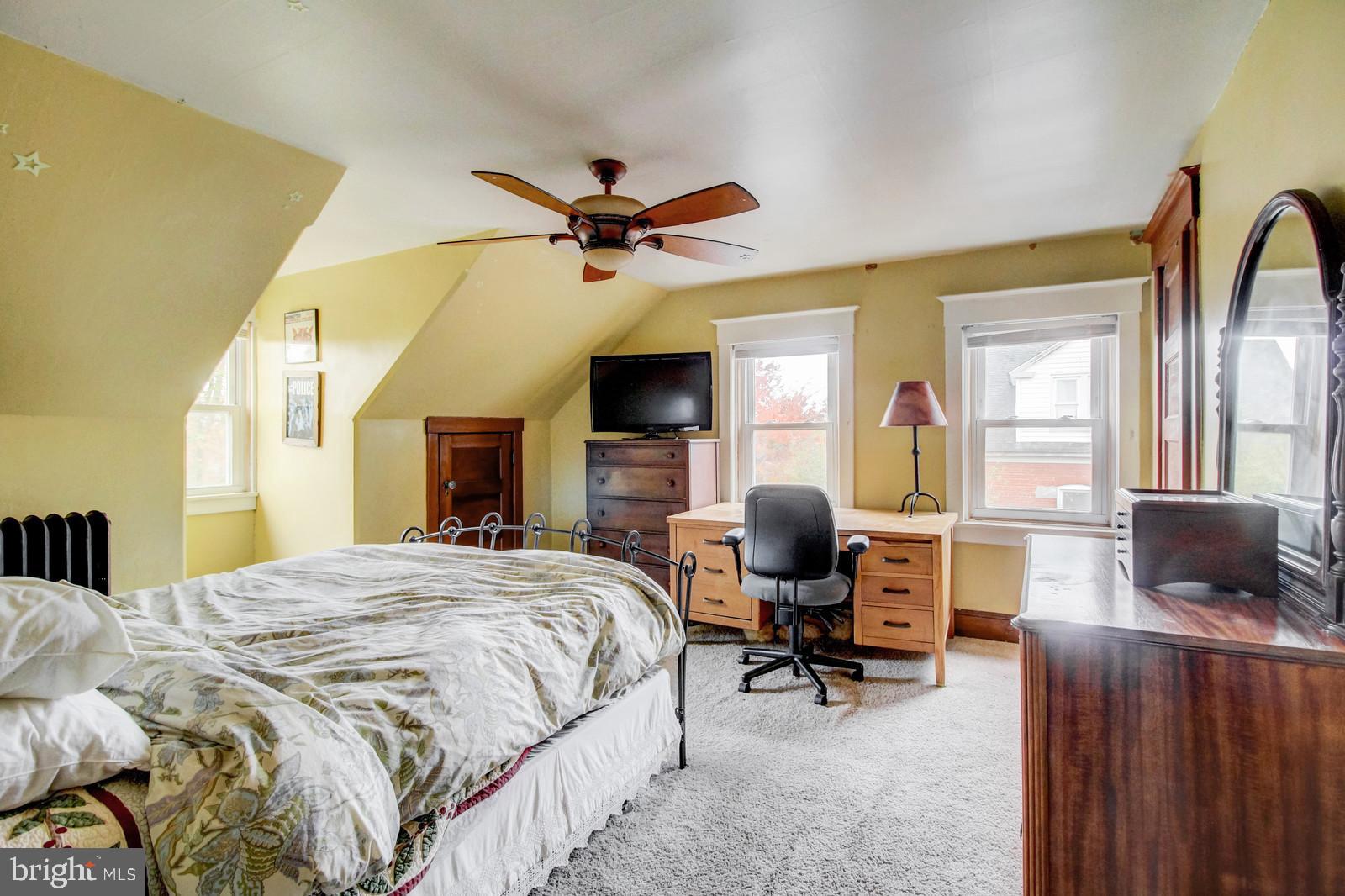 50 Riverside Avenue Roebling, NJ 08554 - Photo 29 of 38 Bedroom 6