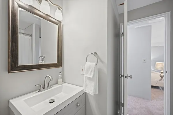 $409,500 | 1 Post Oak Lane, Unit 19, Natick, MA 01760