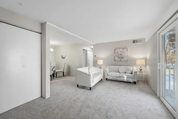 $409,500 | 1 Post Oak Lane, Unit 19, Natick, MA 01760