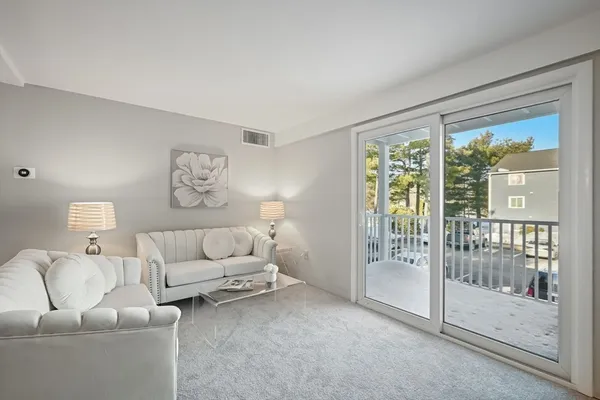 $409,500 | 1 Post Oak Lane, Unit 19, Natick, MA 01760