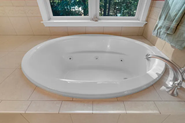 $885,000 | 52 North Bridgton Road, Waterford, ME 04088