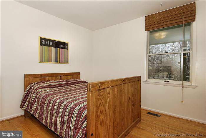 210 Grays Road Lothian, MD 20711 - Photo 13 of 30 Bedroom