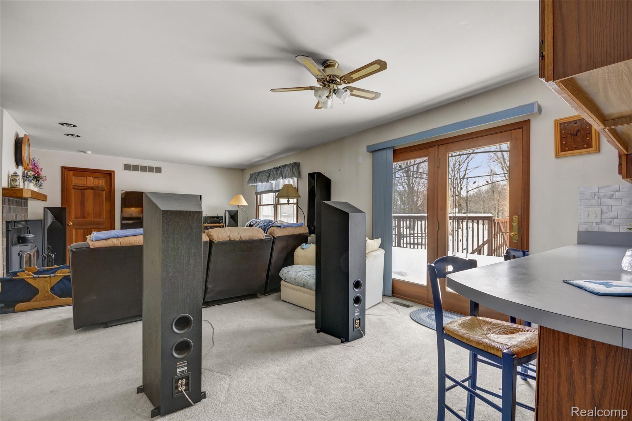 6187 Hellner Road Ann Arbor, MI 48105 - Photo 11 of 50 Hellner_25.jpg