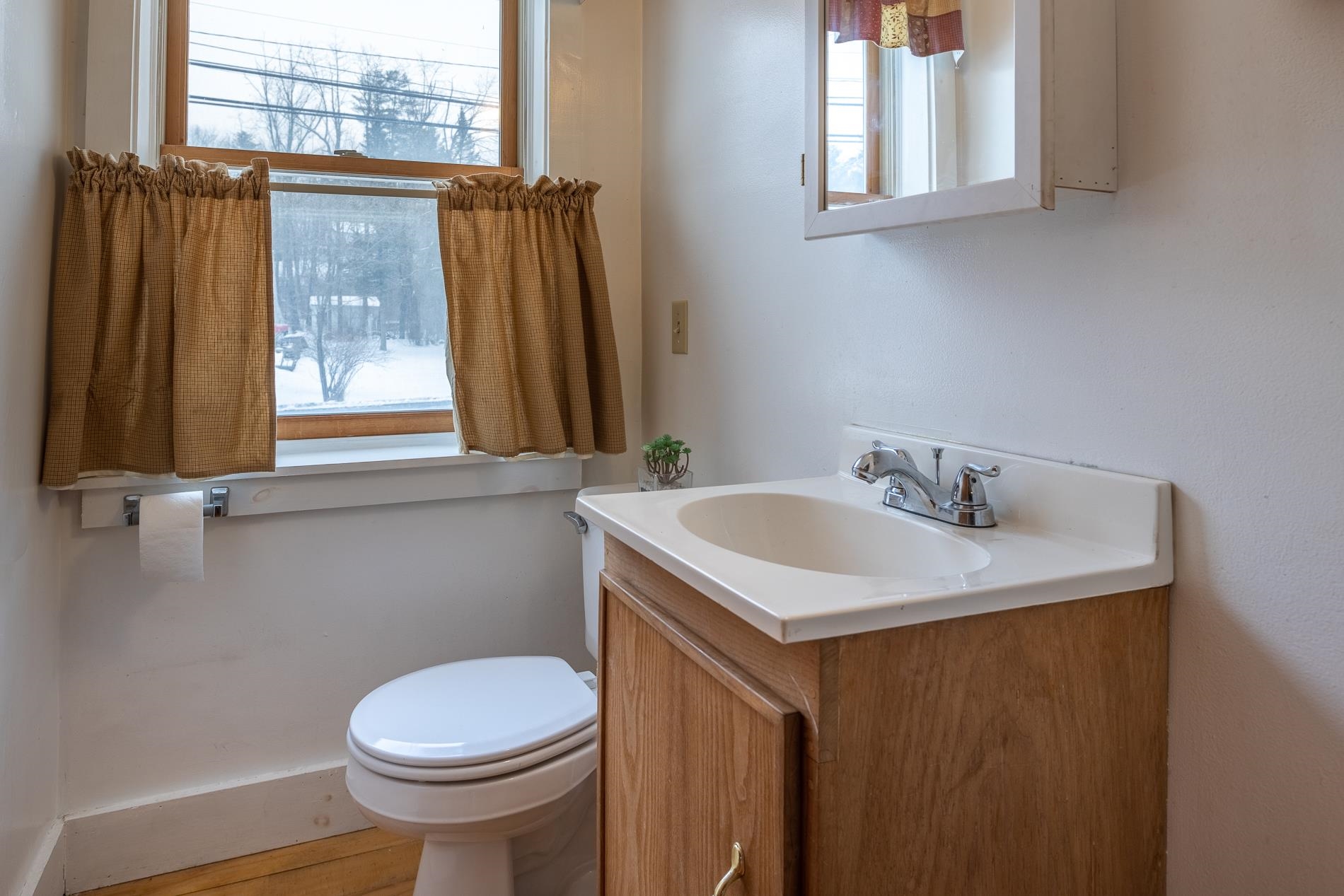 246 East Arlington Road Arlington, VT 05250 - Photo 7 of 38 Gallery Image 7