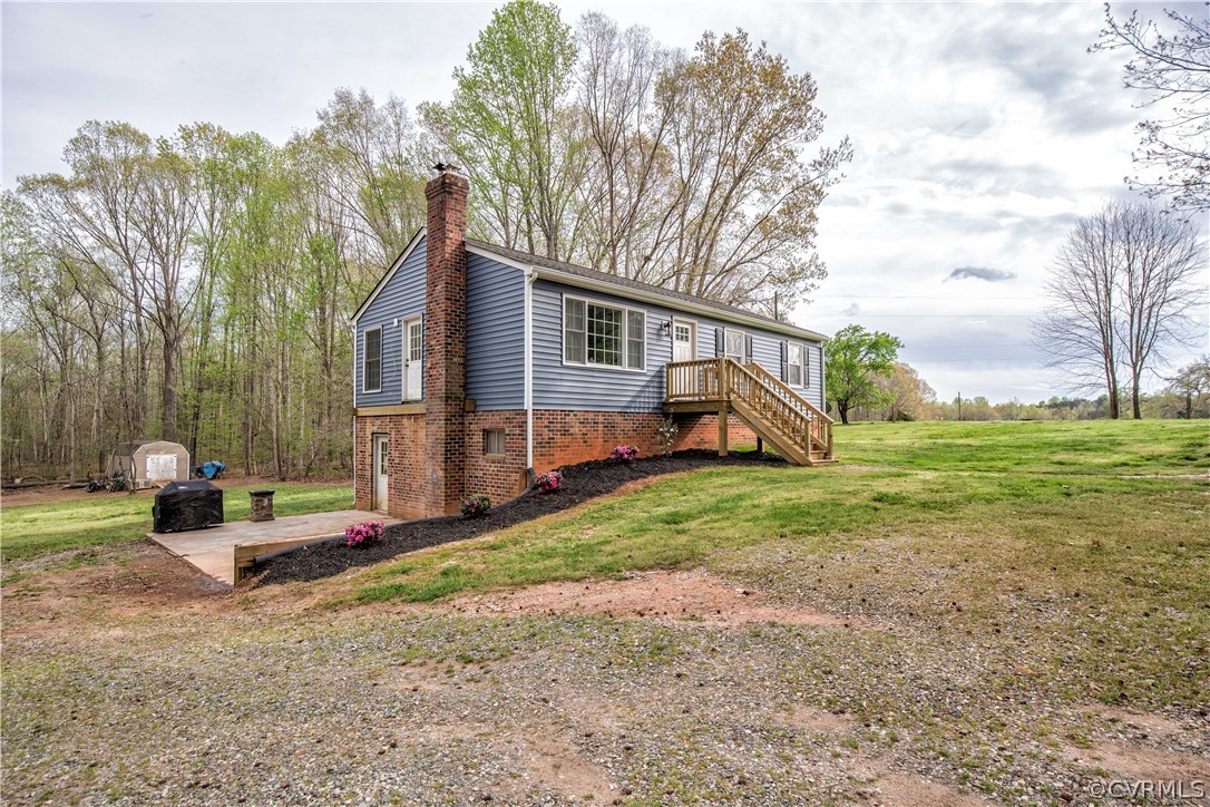 1888 Cook Road Powhatan, VA 23139 - Photo 5 of 42 Gallery Image 5