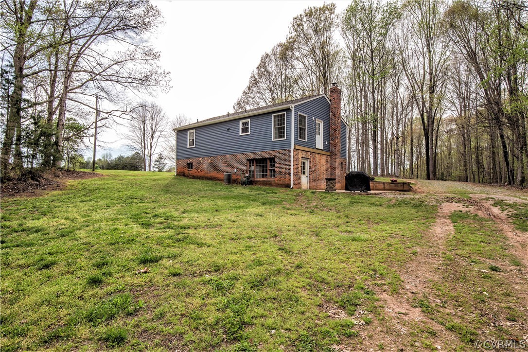 1888 Cook Road Powhatan, VA 23139 - Photo 7 of 42 Gallery Image 7