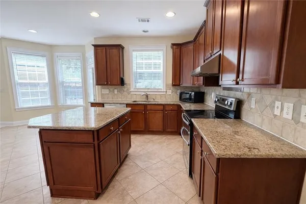 $2,750 | 197 Berkten Lane Northeast, Lawrenceville, GA 30043