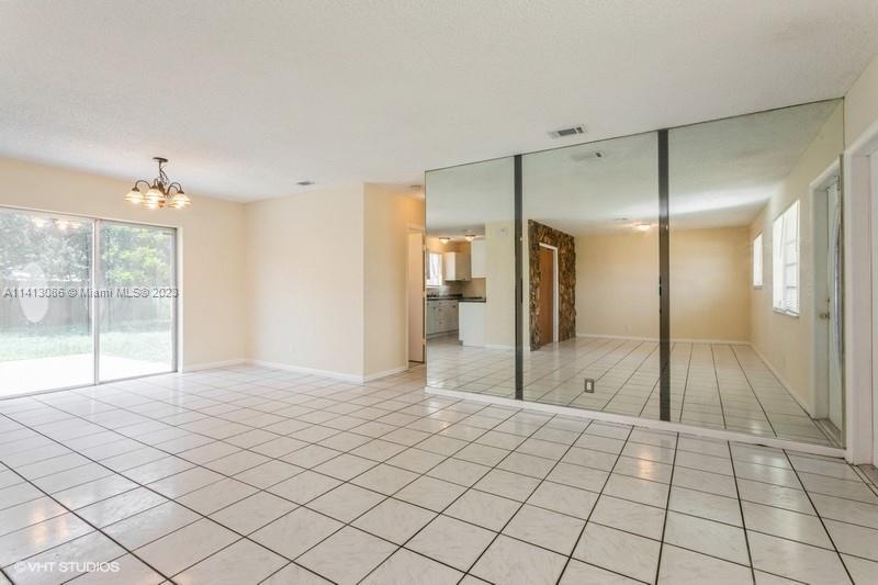570 West 34th Street Riviera Beach, FL 33404 - Photo 5 of 21 Gallery Image 5