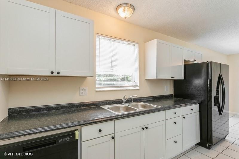 570 West 34th Street Riviera Beach, FL 33404 - Photo 8 of 21 Gallery Image 8