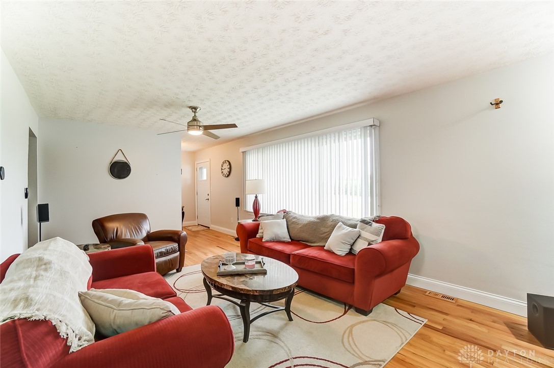 90 East Snodgrass Road Piqua, OH 45356 - Photo 9 of 35 Gallery Image 9
