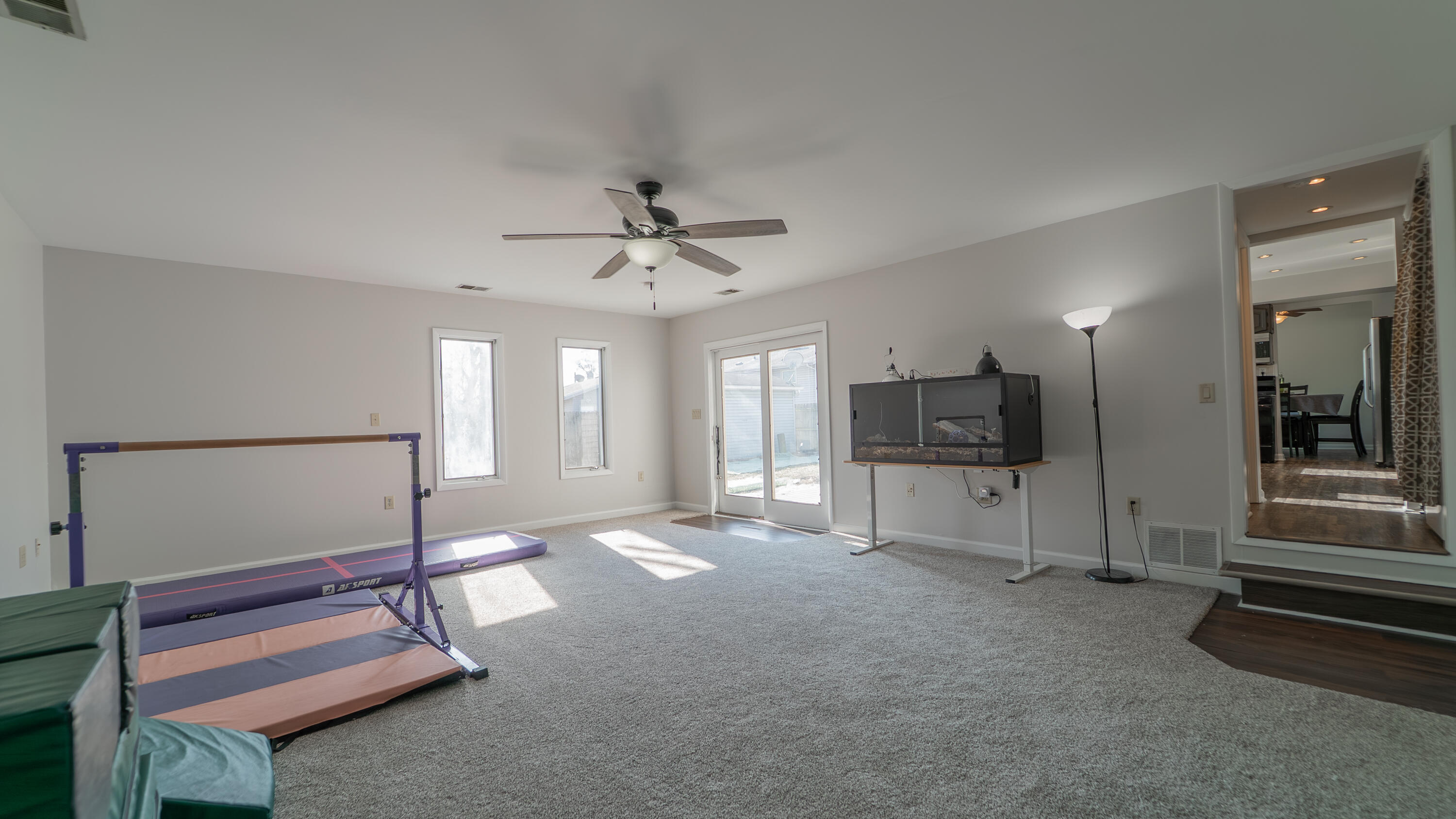 231 Minter Drive Griffith, IN 46319 - Photo 12 of 30 3000x1687