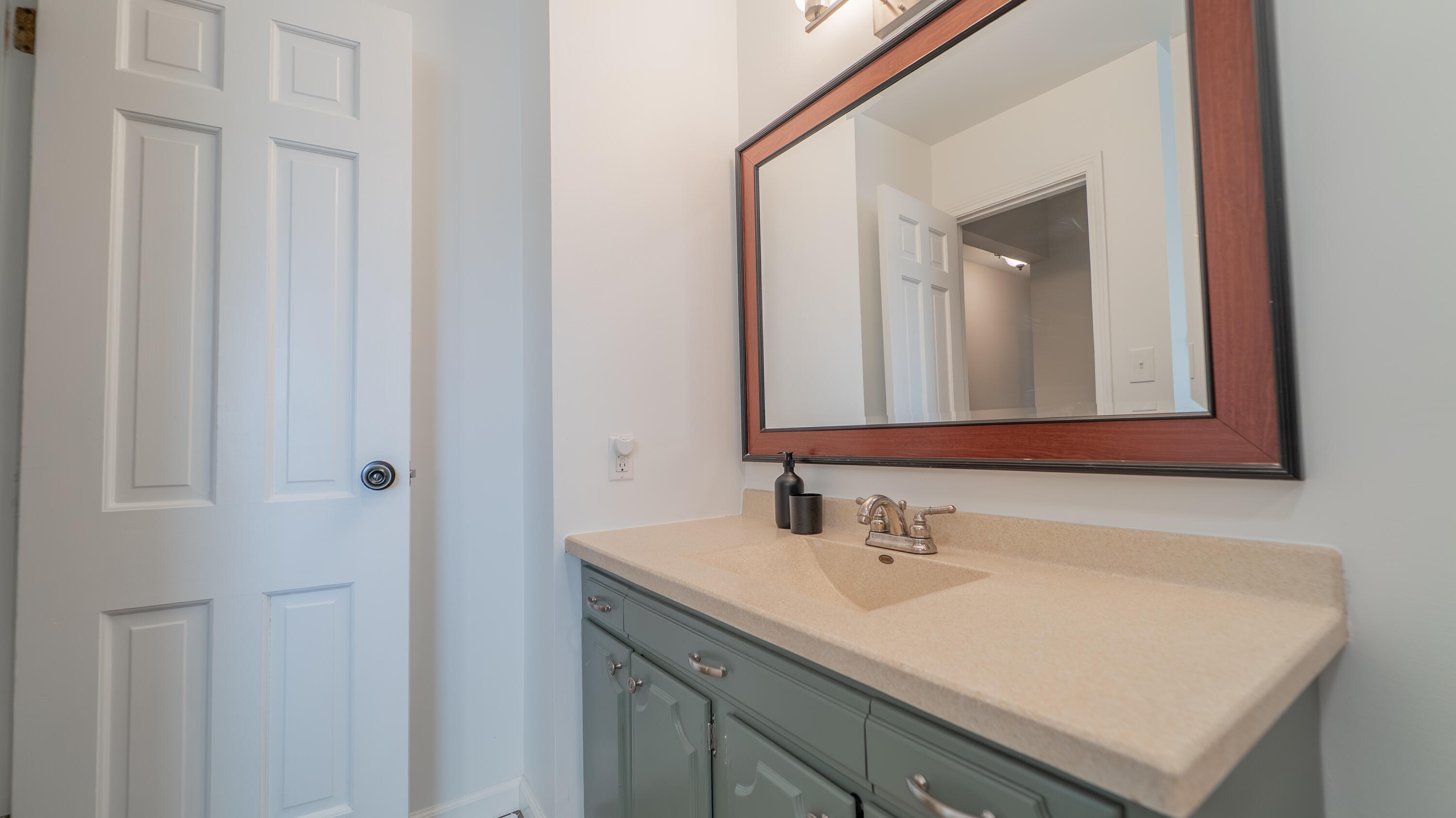 231 Minter Drive Griffith, IN 46319 - Photo 26 of 30 3000x1687