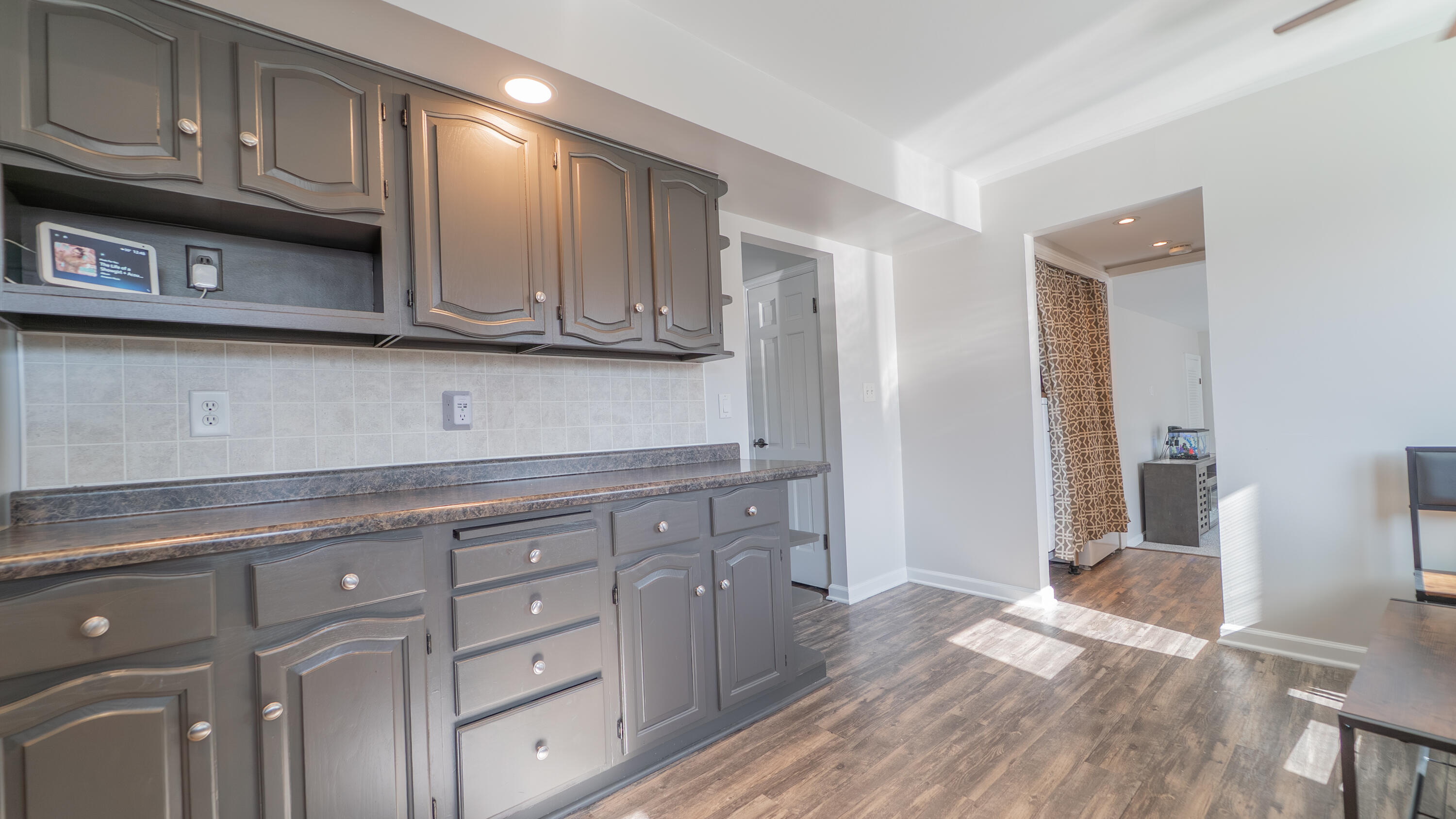 231 Minter Drive Griffith, IN 46319 - Photo 7 of 30 3000x1687