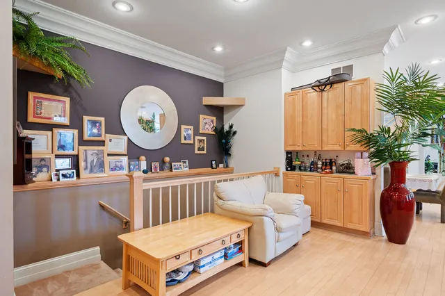 $1,350,000 | 28W280 Oak Creek Court, West Chicago, IL 60185