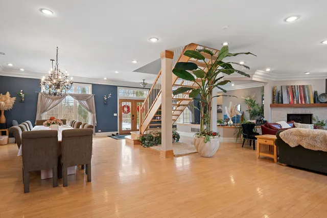 $1,350,000 | 28W280 Oak Creek Court, West Chicago, IL 60185