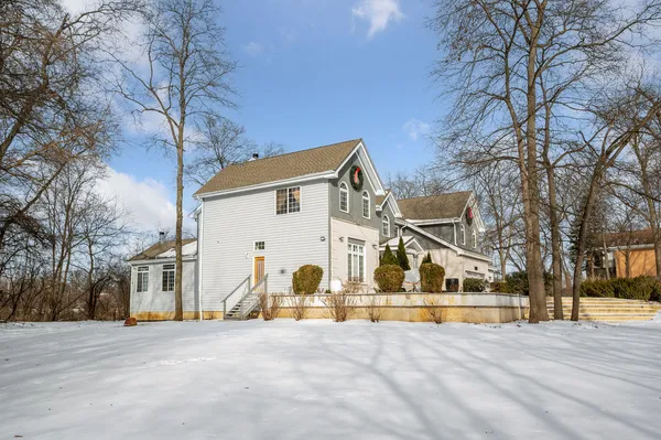 $1,299,900 | 28W280 Oak Creek Court, West Chicago, IL 60185