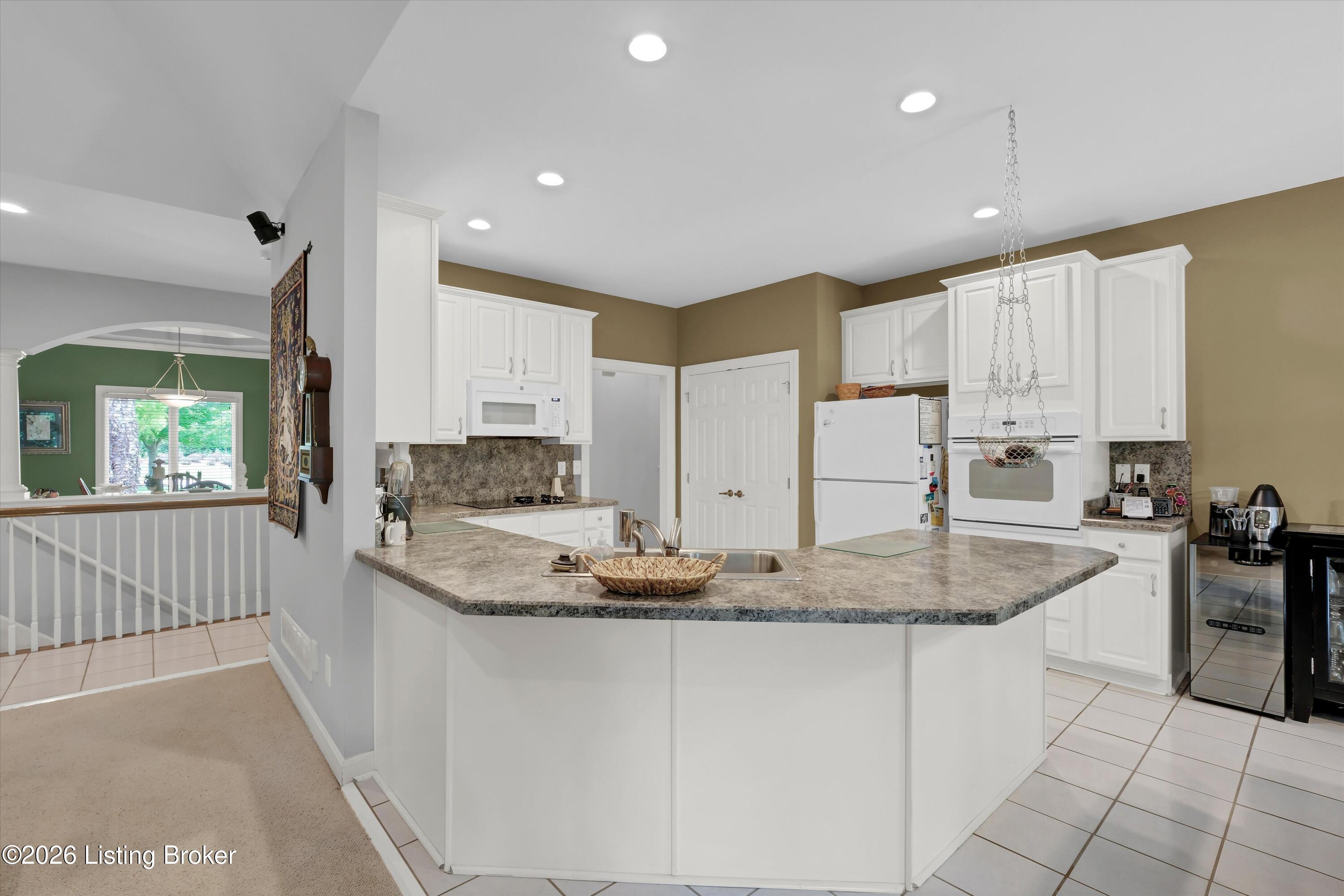 2710 Razor View Court Louisville, KY 40299 - Photo 27 of 82 Kitchen View from Front
