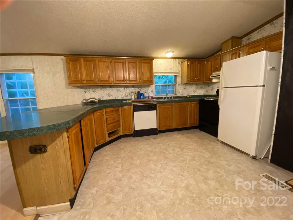 9 Jordan Road Swannanoa, NC 28778 - Photo 11 of 40 Gallery Image 11