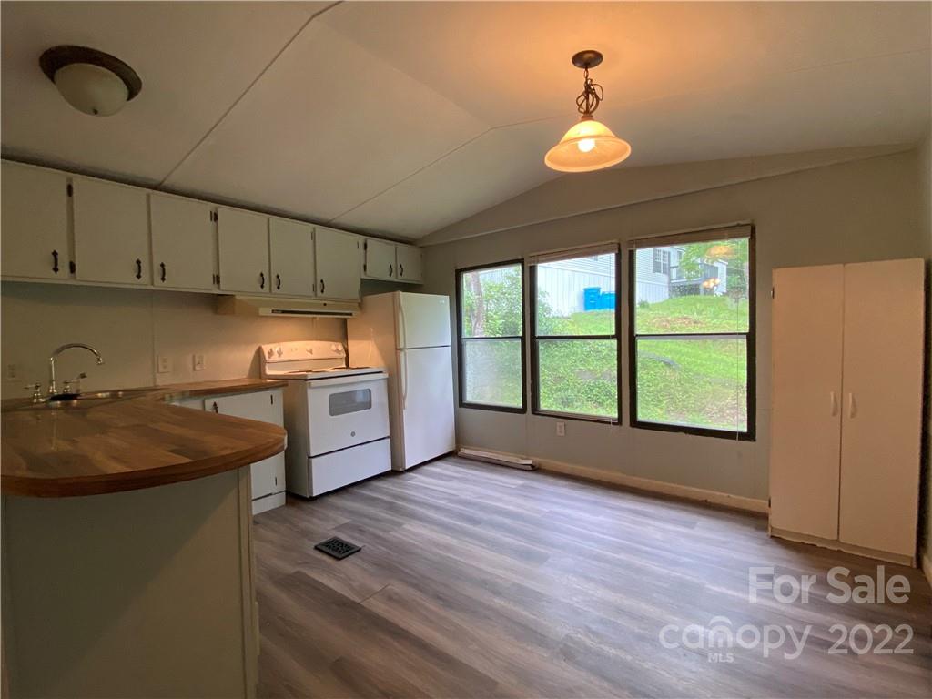 9 Jordan Road Swannanoa, NC 28778 - Photo 31 of 40 Gallery Image 31
