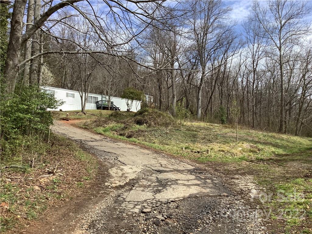 9 Jordan Road Swannanoa, NC 28778 - Photo 4 of 40 Gallery Image 4