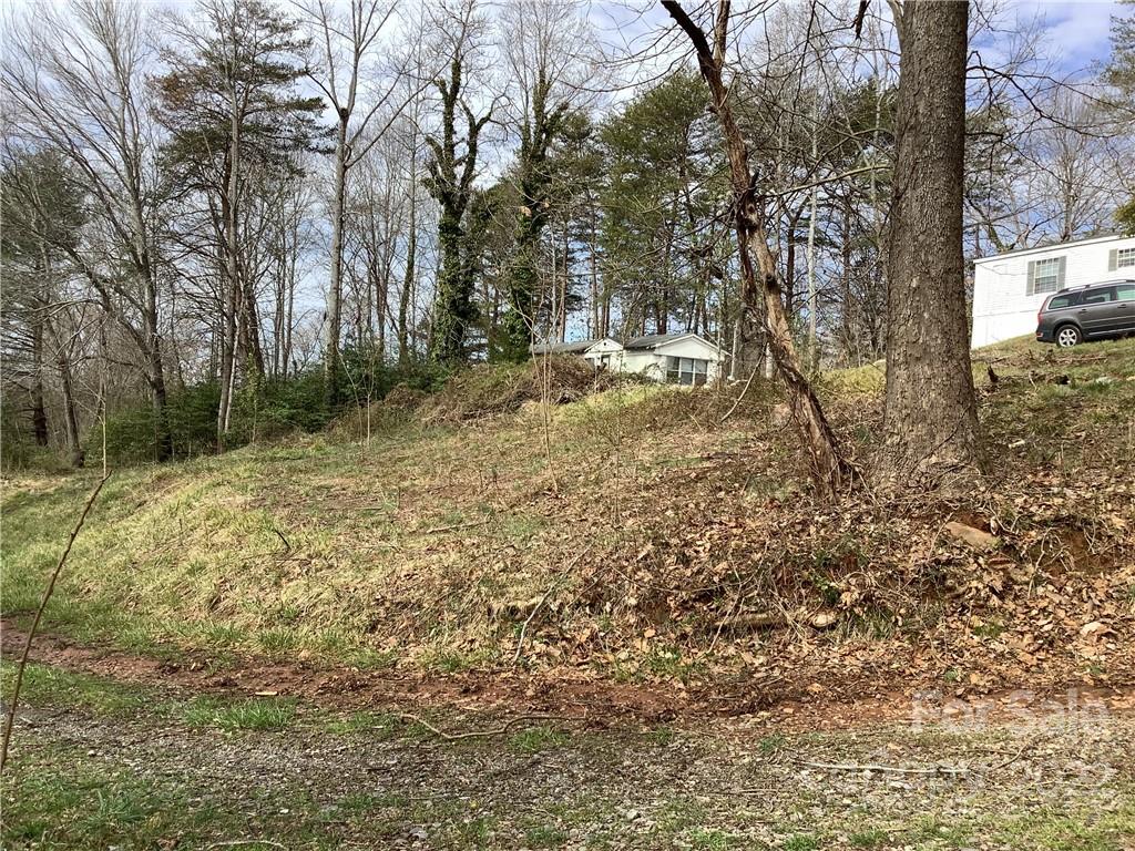 9 Jordan Road Swannanoa, NC 28778 - Photo 5 of 40 Gallery Image 5