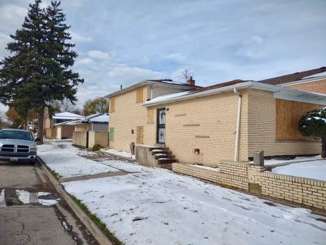 $159,900 | 9356 South Oglesby Avenue, Chicago, IL 60617