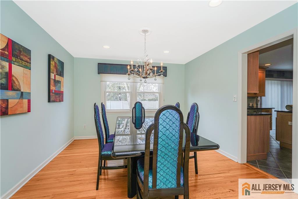 9 Alexander Road East Brunswick, NJ 08816 - Photo 5 of 38 Gallery Image 5
