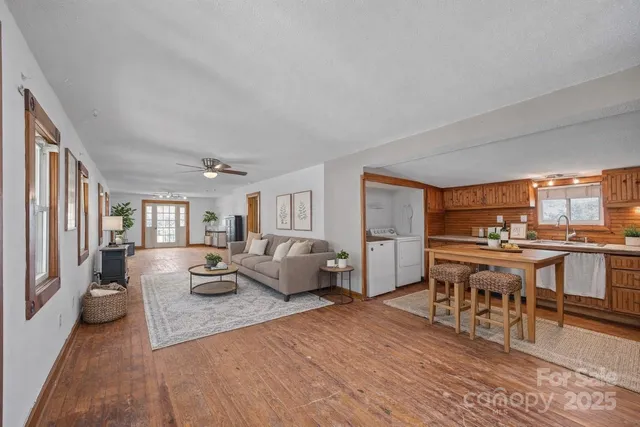 $349,000 | 99 Wakefield Drive, Hendersonville, NC 28792