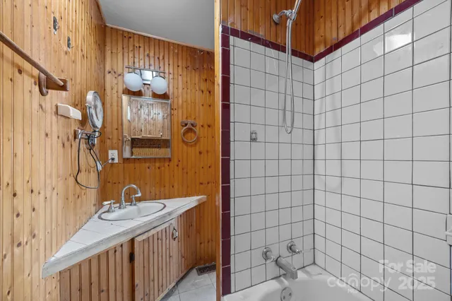 $349,000 | 99 Wakefield Drive, Hendersonville, NC 28792