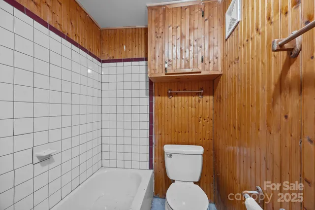 $349,000 | 99 Wakefield Drive, Hendersonville, NC 28792