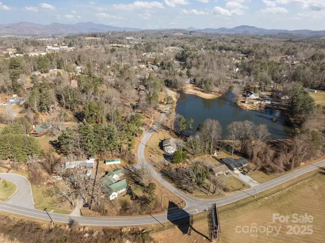 $349,000 | 99 Wakefield Drive, Hendersonville, NC 28792