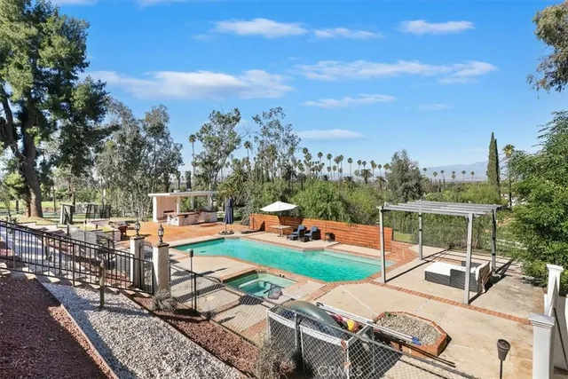 $1,600,000 | 1619 Gratton Street, Riverside, CA 92504