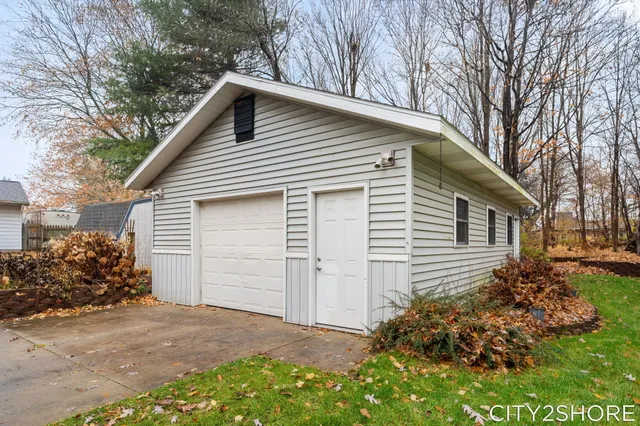 $509,000 | 8351 Pleasant Ridge Court, Jenison, MI 49428