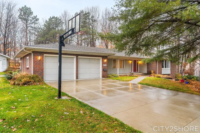 $509,000 | 8351 Pleasant Ridge Court, Jenison, MI 49428