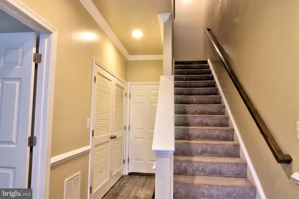 $2,850 | 333 White Oak Way, Glen Burnie, MD 21061