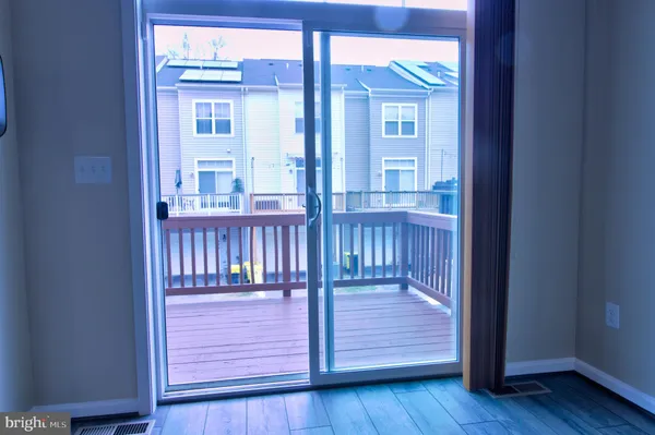 $2,850 | 333 White Oak Way, Glen Burnie, MD 21061