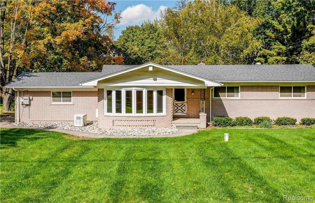 8160 Foster Road Clarkston, MI 48346 - Photo 30 of 34 DJI_0345-HDR.jpg