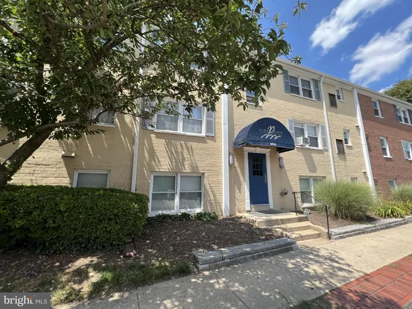 $1,300 | 4414 Falls Bridge Drive, Unit C1, Baltimore, MD 21211