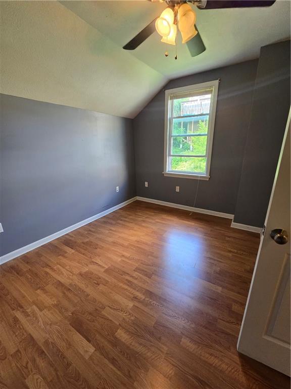 1602 Fallowfield Avenue Pittsburgh, PA 15216 - Photo 23 of 37