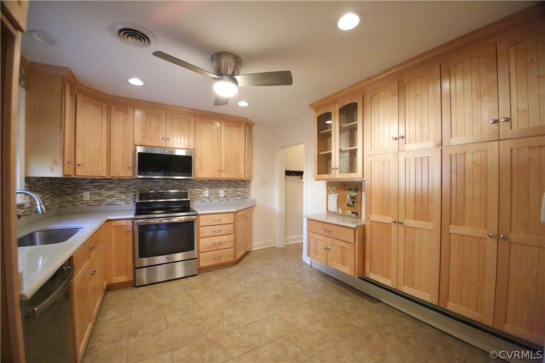 905 Bonita Road Richmond, VA 23227 - Photo 20 of 36 Gallery Image 20