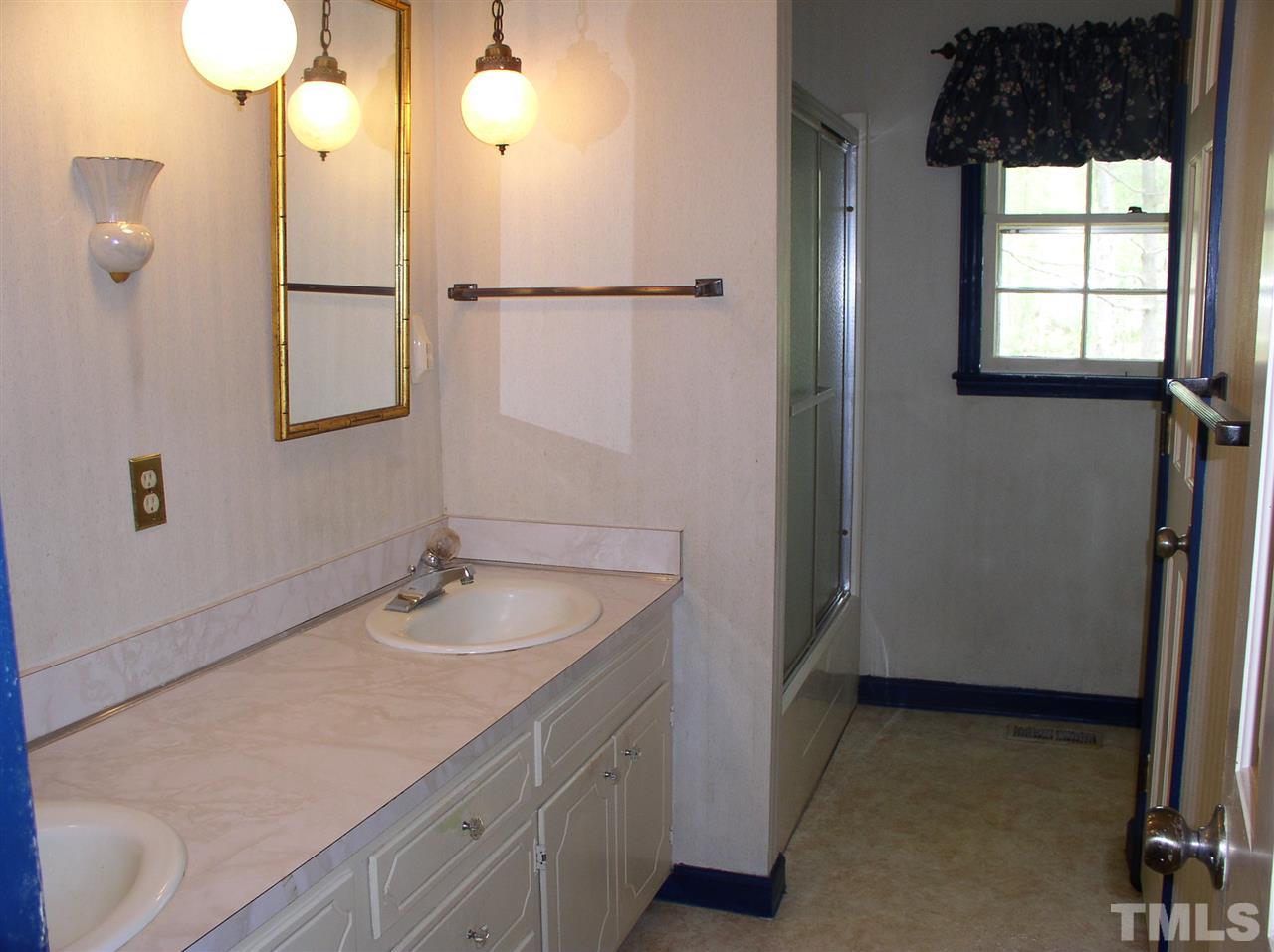 96 Pine View Road Henderson, NC 27537 - Photo 13 of 25 Gallery Image 13