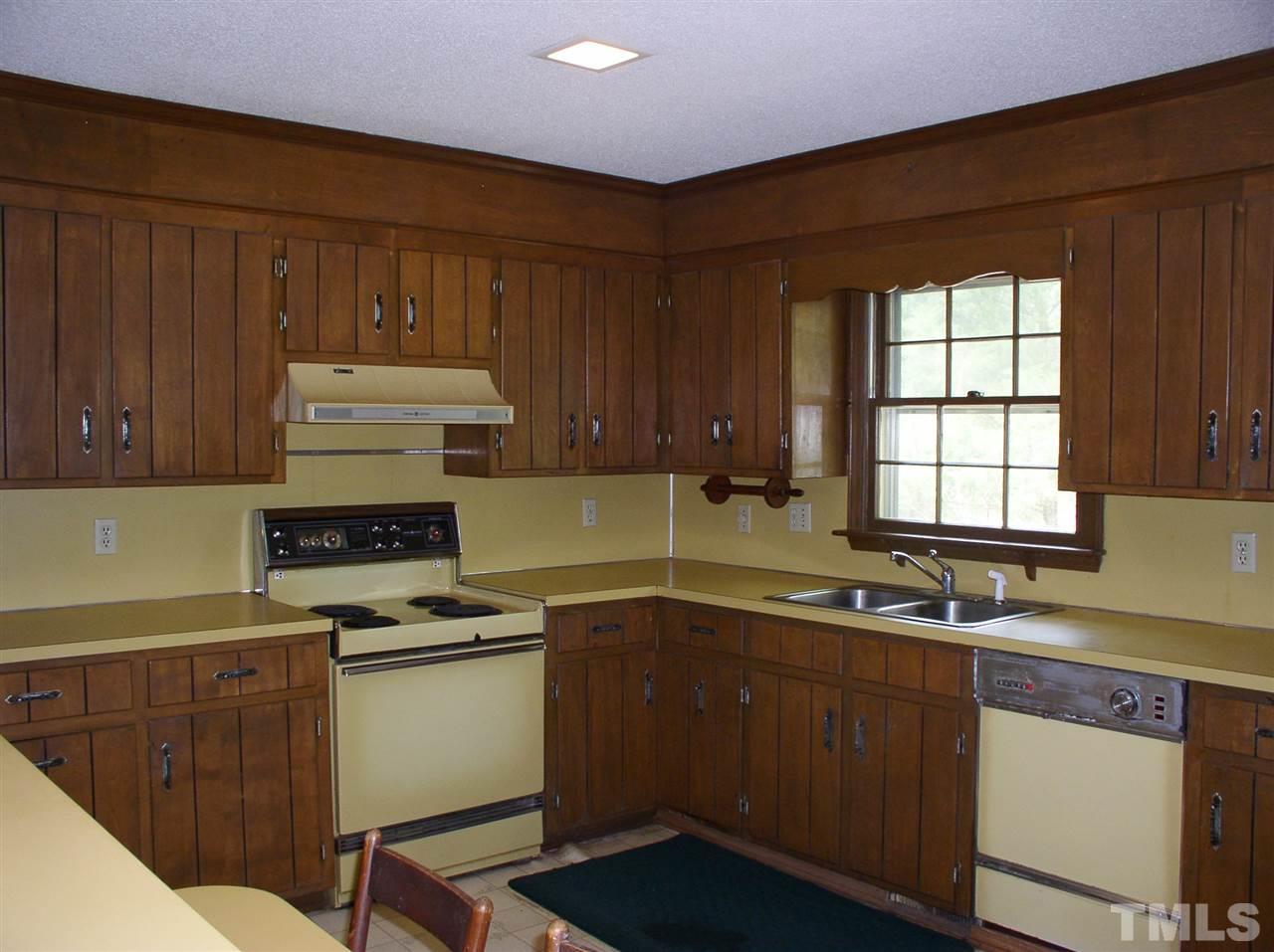 96 Pine View Road Henderson, NC 27537 - Photo 7 of 25 Gallery Image 7