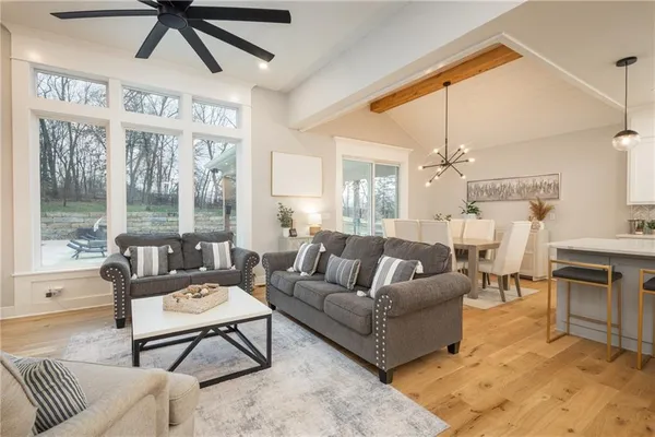 $1,049,000 | 517 South Shore Drive, Lake Winnebago, MO 64034
