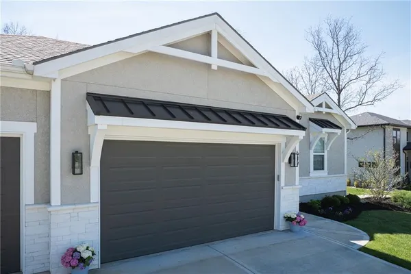 $1,049,000 | 517 South Shore Drive, Lake Winnebago, MO 64034