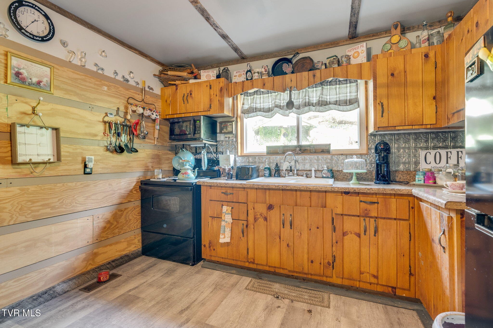 205 Helton Hollow Road Eidson, TN 37731 - Photo 14 of 41 14h